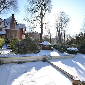 https://maison-montana.brusselshotelsbook.com